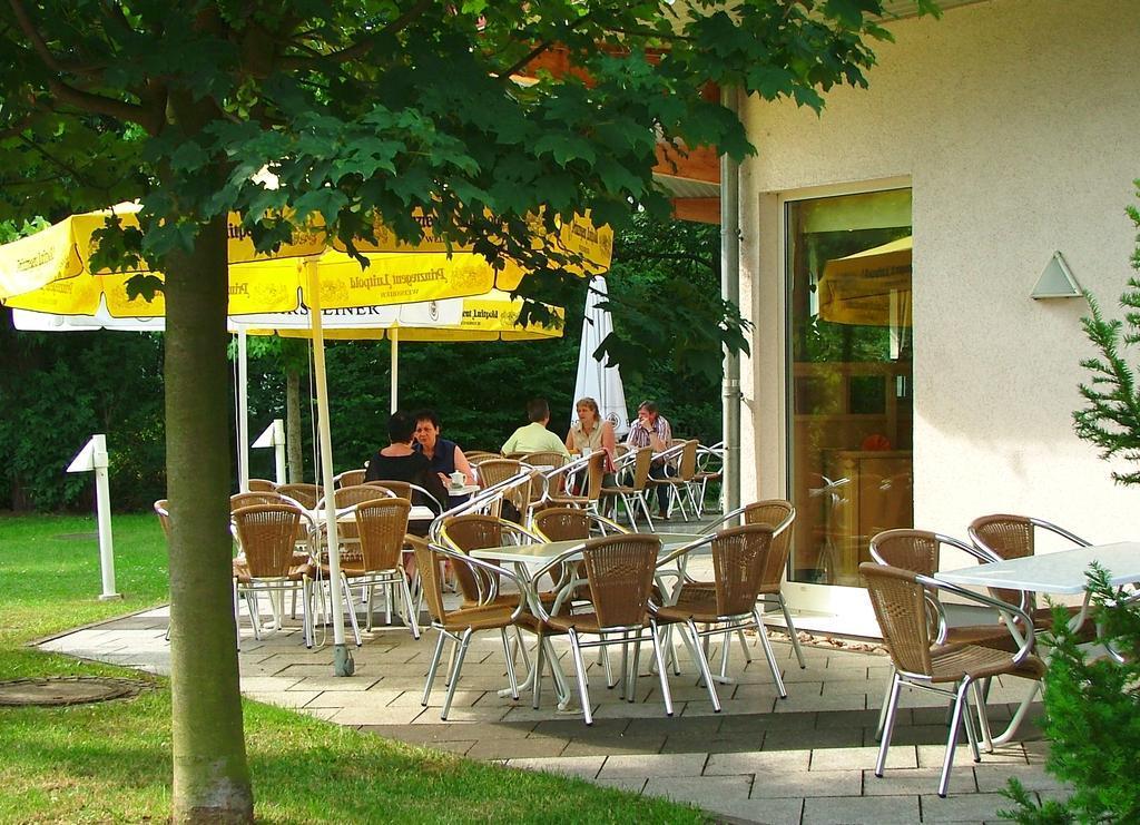 Hotel am Tierpark Gotha Buitenkant foto
