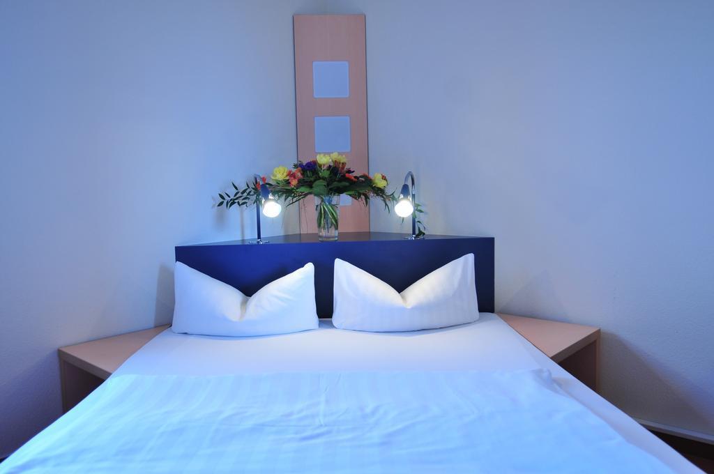 Hotel am Tierpark Gotha Buitenkant foto